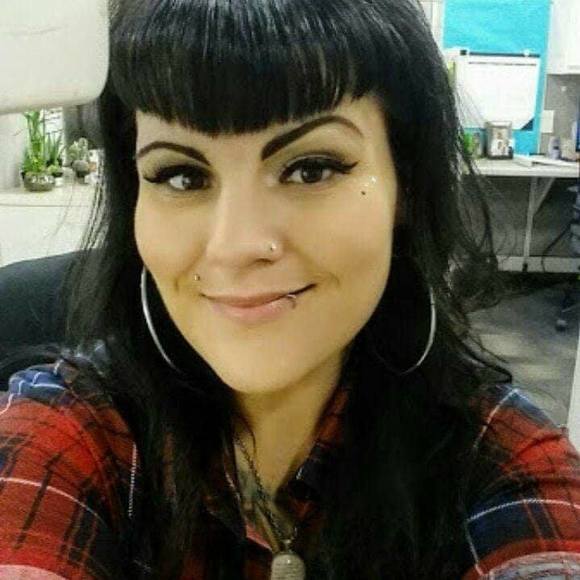 Meet your Posher, Steffanie - Picture 1 of 1